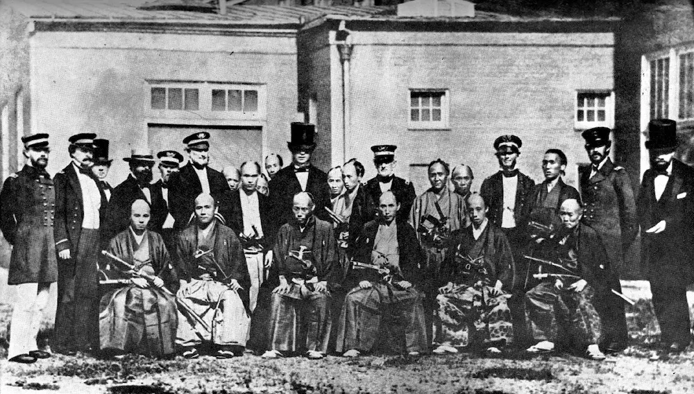 1860年にワシントン海軍工廠で撮影された日本の遣米使節団